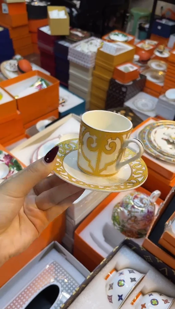 杯鸿辉家品牌瓷器，京东包邮！