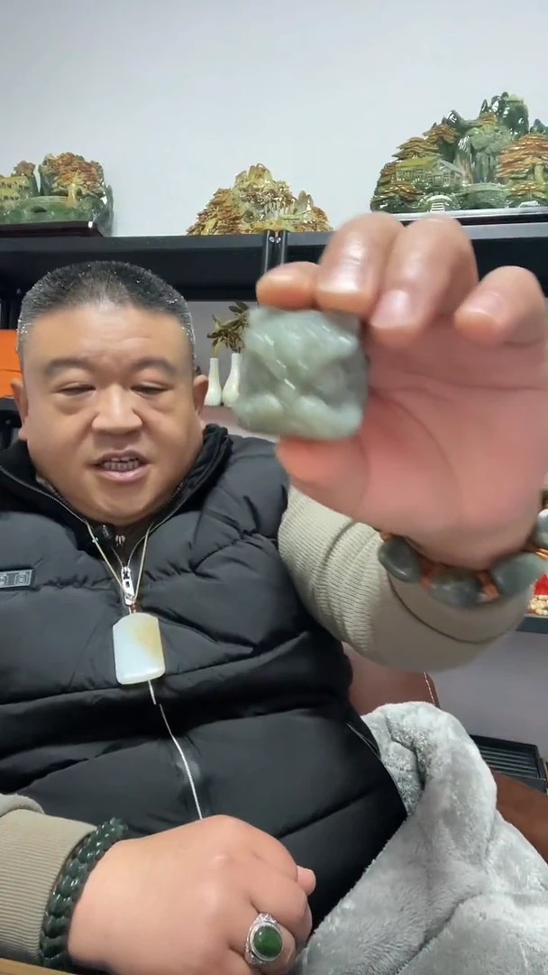 未镶嵌和田玉把件青花醒狮头把件