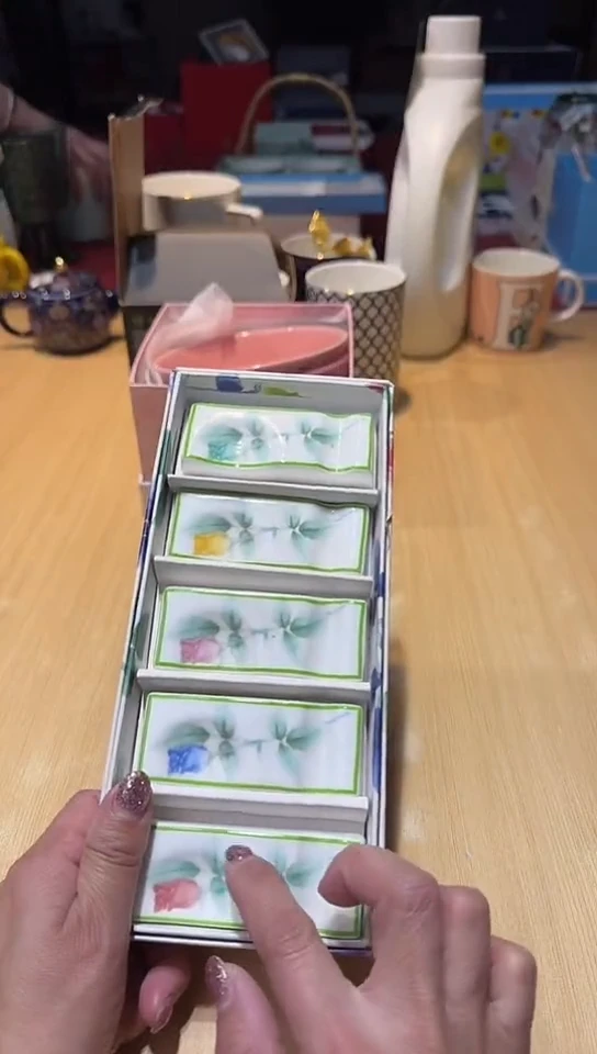 瓷片生活的本意是开心啊@@1