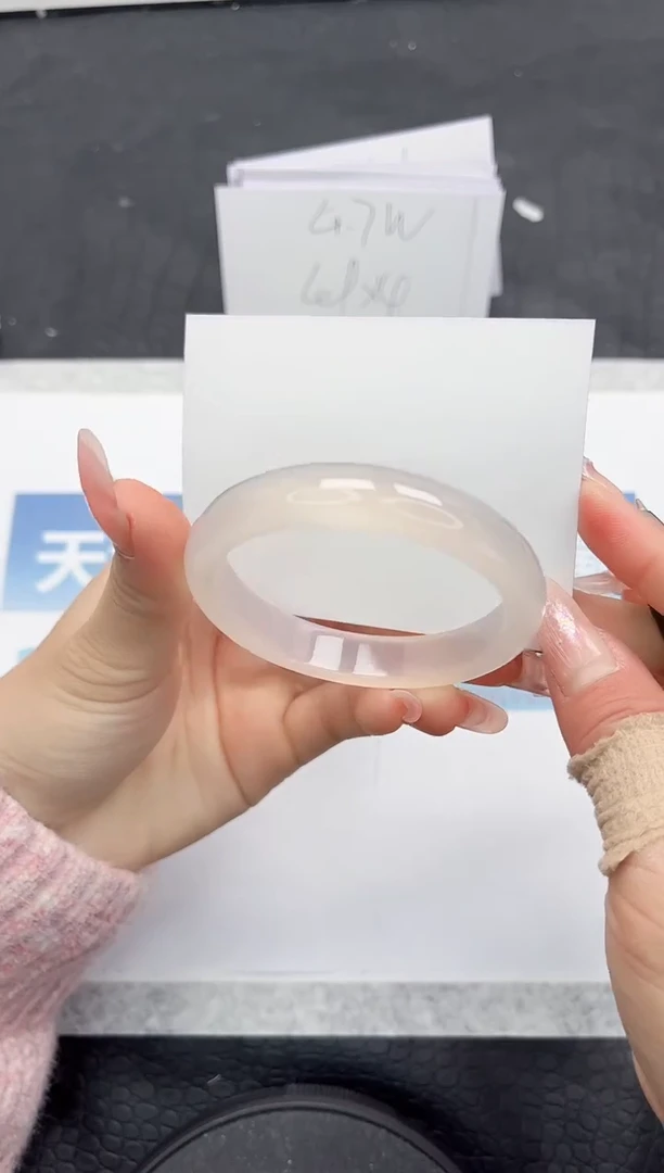 【闪购商品】石英质玉手镯未镶嵌L516-54.7