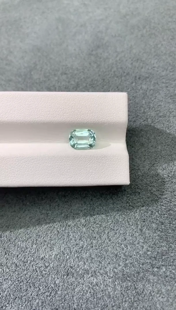 绿柱石裸石1.57CT