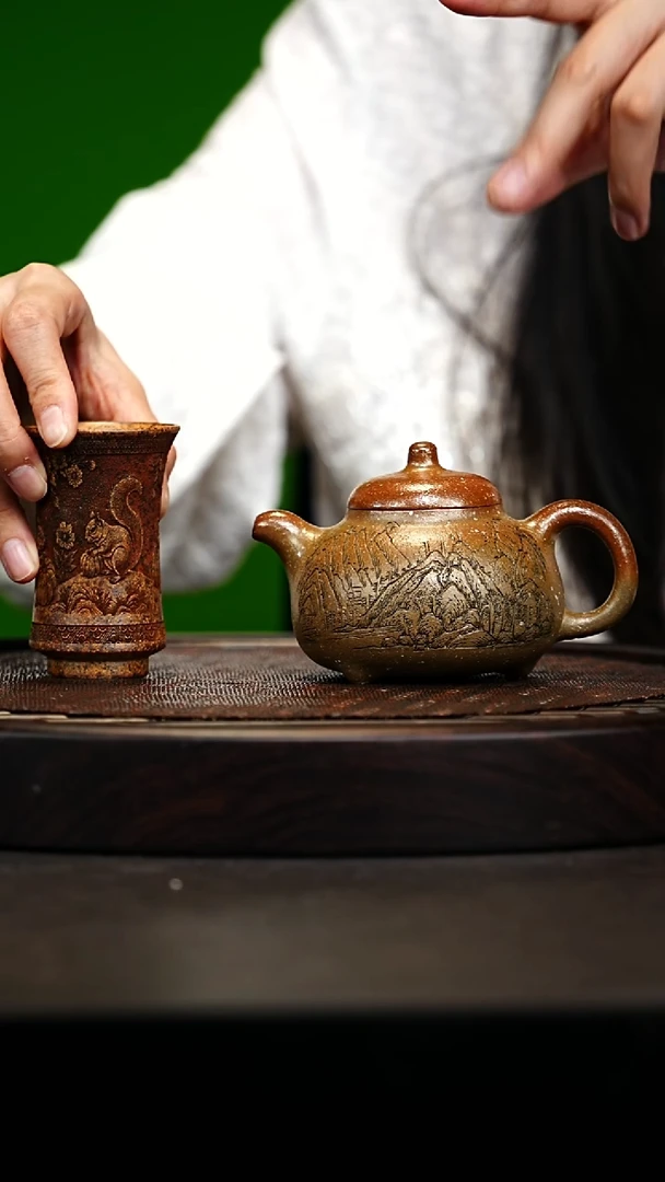 宜兴原矿高端紫砂 星空段泥200cc