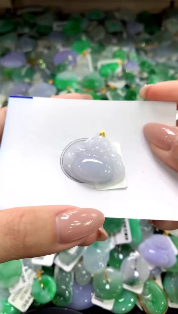 颈饰未镶嵌翡翠1