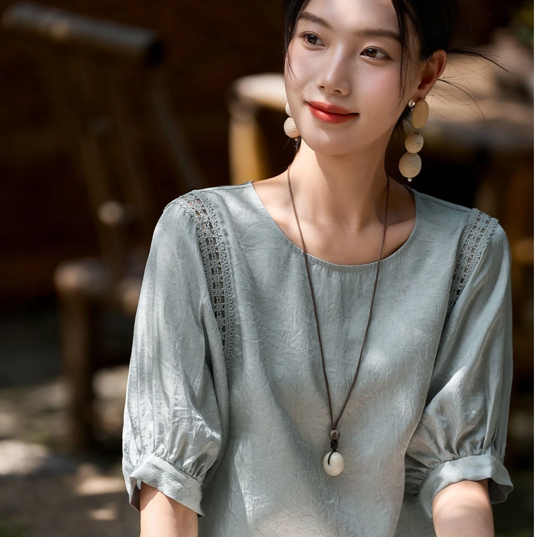 笑涵阁 夏季新品 Naia伊斯曼醋酸透气感灯笼袖小衫XYA860988MG