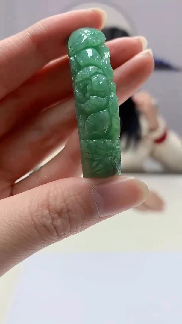 【闪购商品】定制翡翠未镶嵌4852zm-毛货挂件78