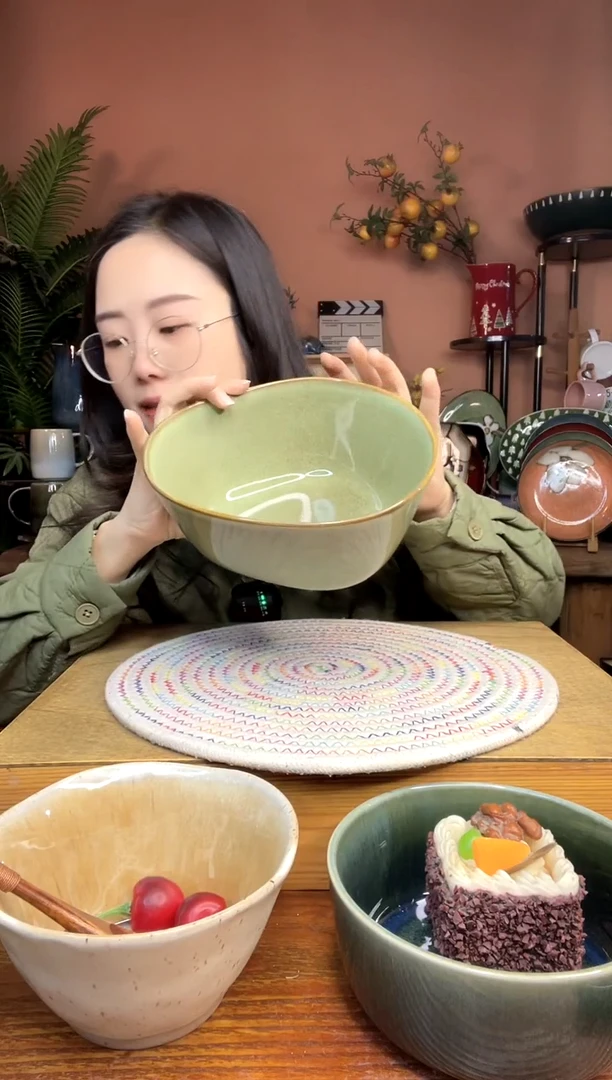 陶瓷8英寸绿色异形不规则碗 微瑕疵