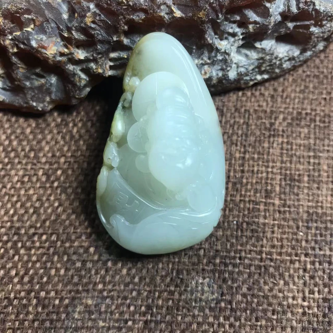 精品新疆和田玉财神