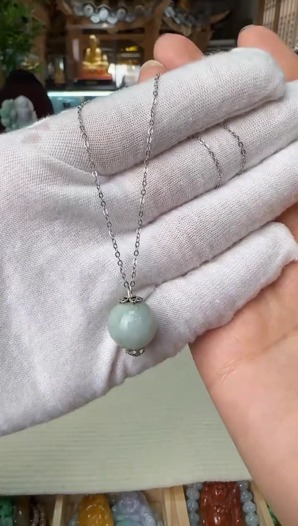 颈饰未镶嵌翡翠吊坠