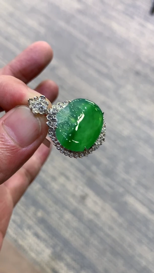 颈饰未镶嵌翡翠天然A货翡翠