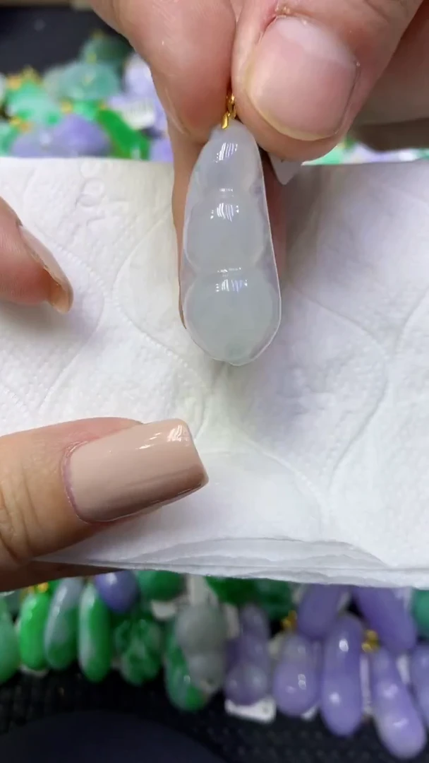 颈饰未镶嵌翡翠天然缅甸翡翠A货