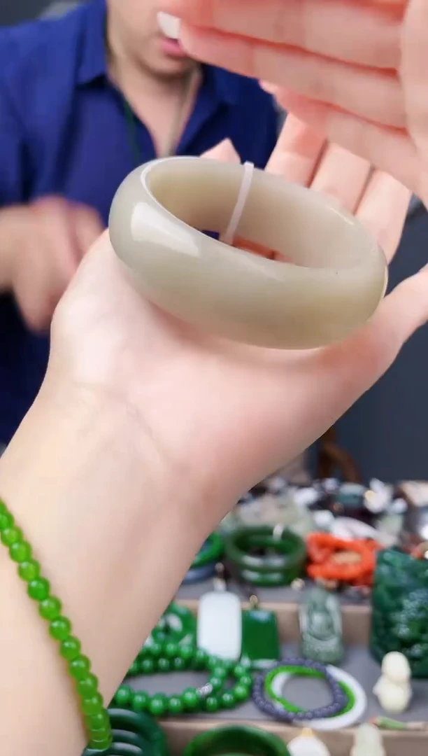 玉多样性发货拍一单发一个60