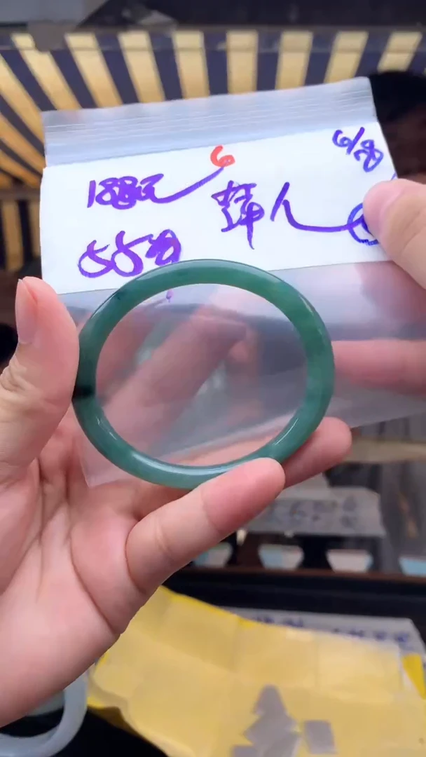 定制翡翠未镶嵌?***姐6毛货需精细抛光拍一发一