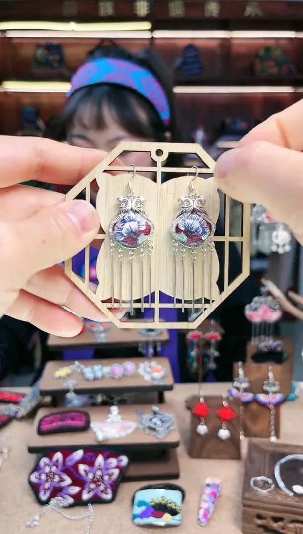 【闪购商品】织绣1949黔东南苗族刺绣