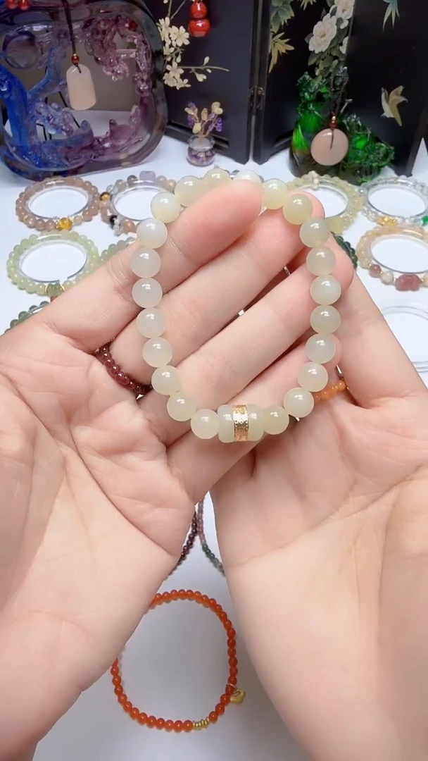 未镶嵌手链和田玉路路通