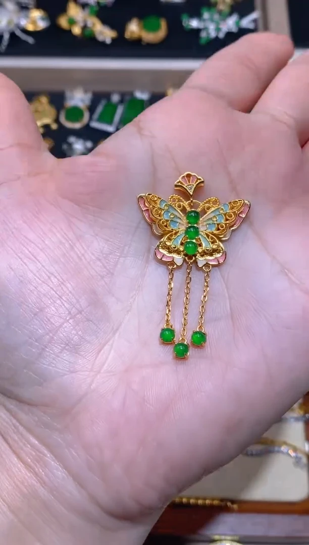 【闪购商品】翡翠颈饰银S925镶嵌蝴蝶