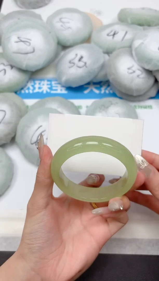 未镶嵌手镯石英质玉333-56.1