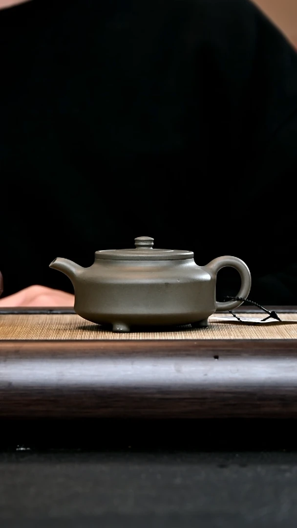 【闪购商品】紫砂茶壶AA15125 全手周盘 青灰