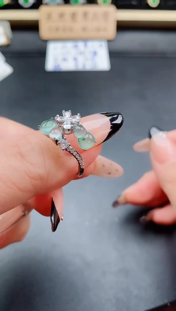 银S925镶嵌戒指翡翠1