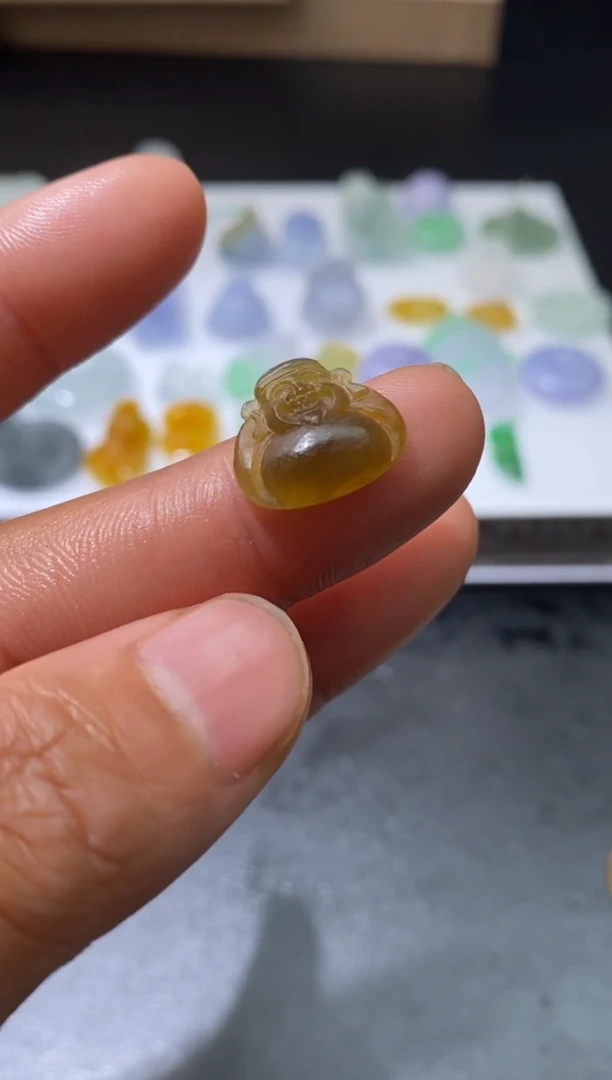 【闪购商品】定制翡翠未镶嵌翡翠毛货~