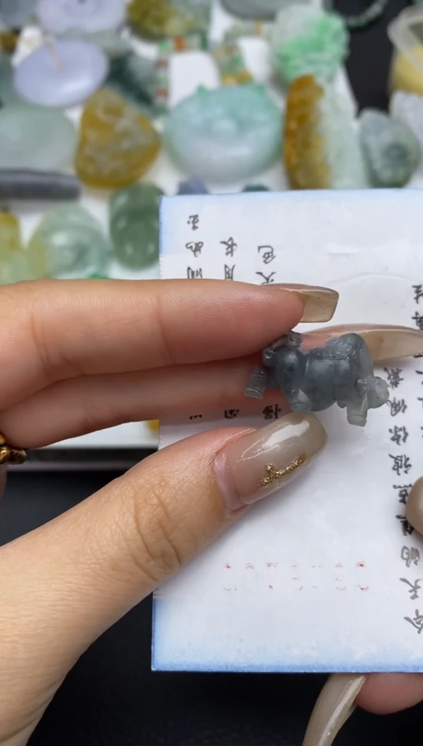 未镶嵌定制翡翠翡翠毛货~