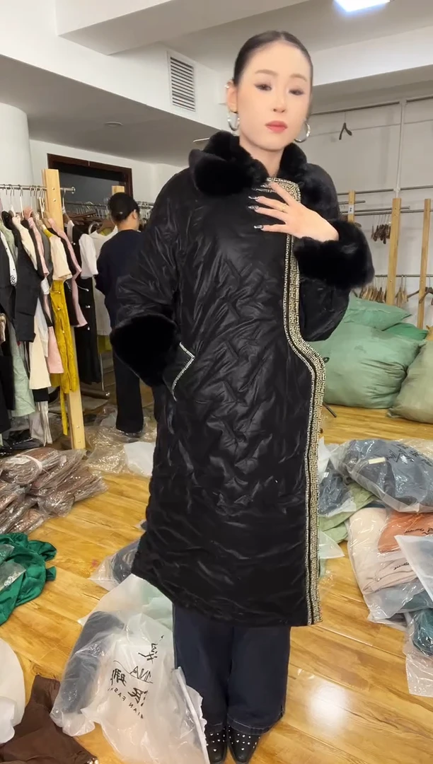 棉服       M码       80-115斤