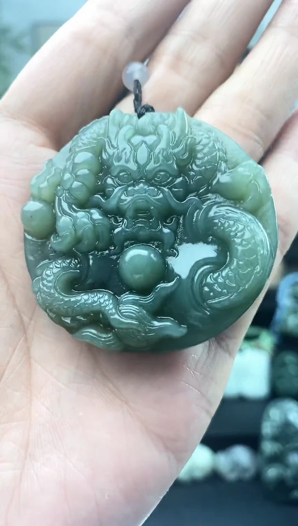 和田玉未镶嵌颈饰1
