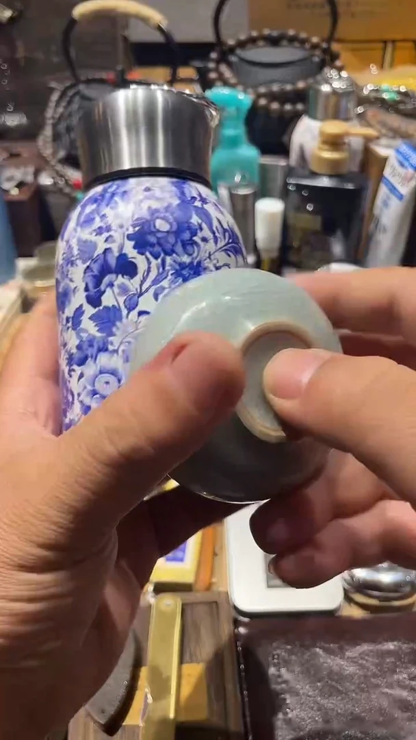 瓷片闪购商品 如图所示