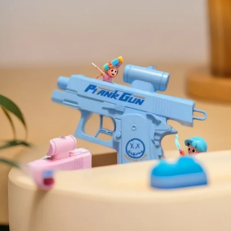 古灵精怪的水枪网红爆款何晨光的水枪创意双面整蛊滋水水枪整蛊