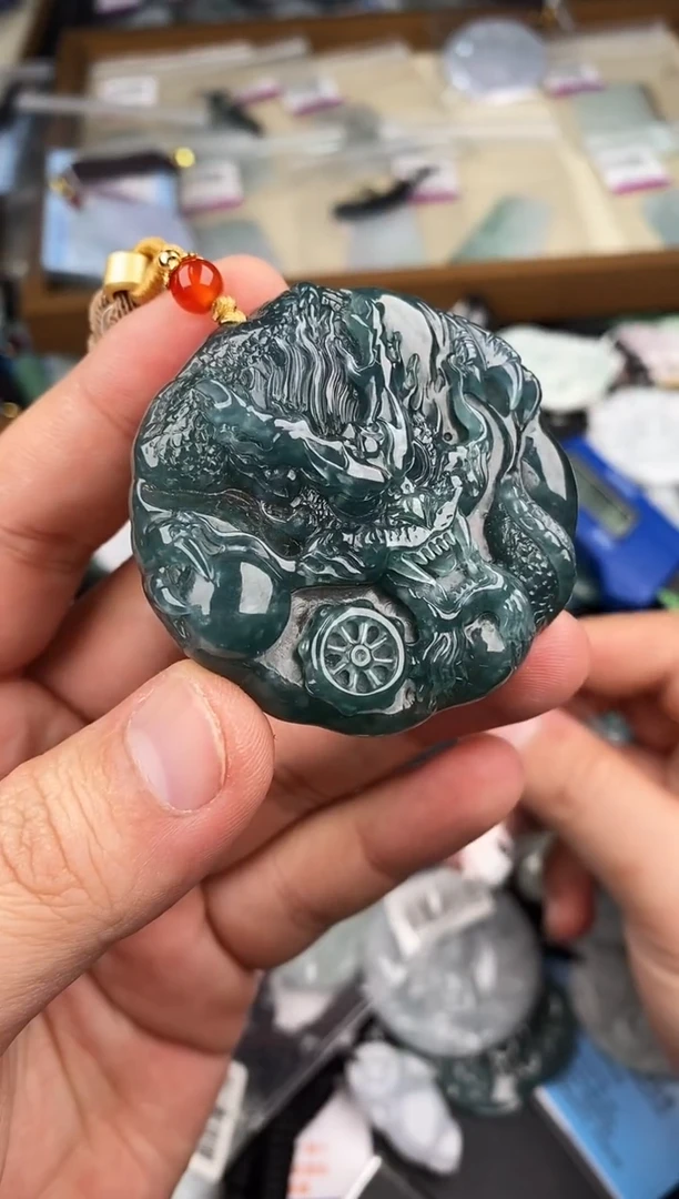 【闪购商品】翡翠颈饰未镶嵌   天然翡翠，一物一图