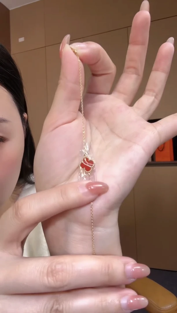 【闪购商品】玛瑙/玉髓手链18K金镶嵌红色k黄，小号单花手链GHJ