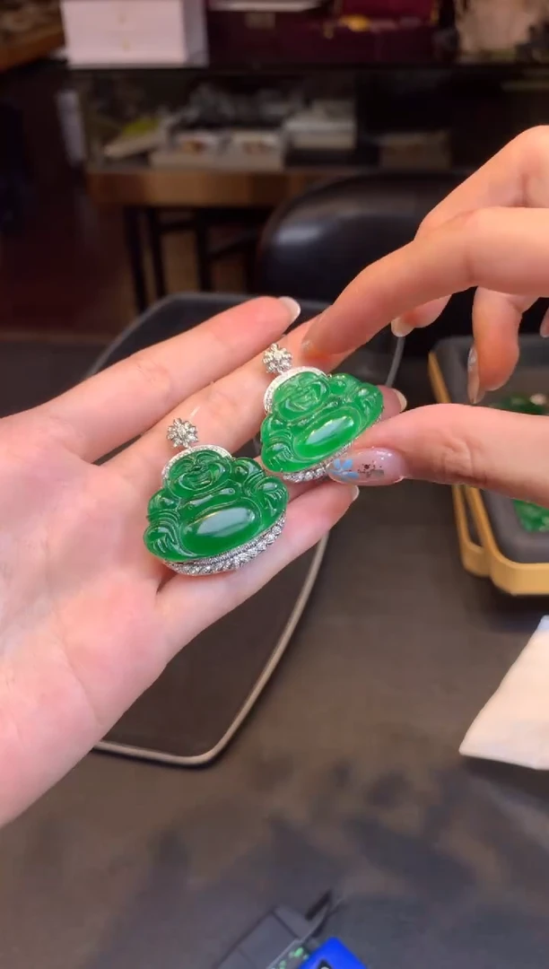 翡翠18K金镶嵌颈饰7004252/1993/多样性发/1件