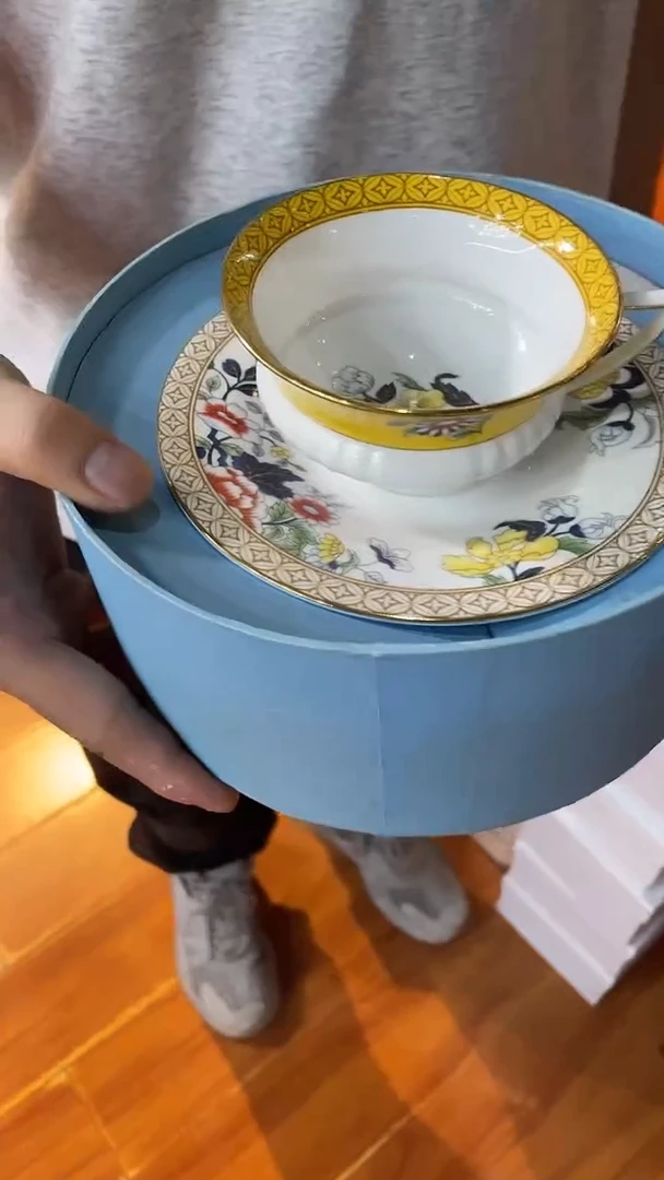 杯鸿辉家品牌瓷器，京东包邮！