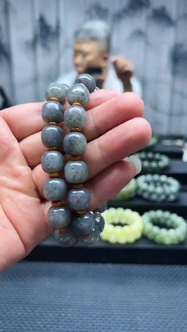 手串未镶嵌和田玉点墨青花隔片老邢卡13纯天然拍一发一