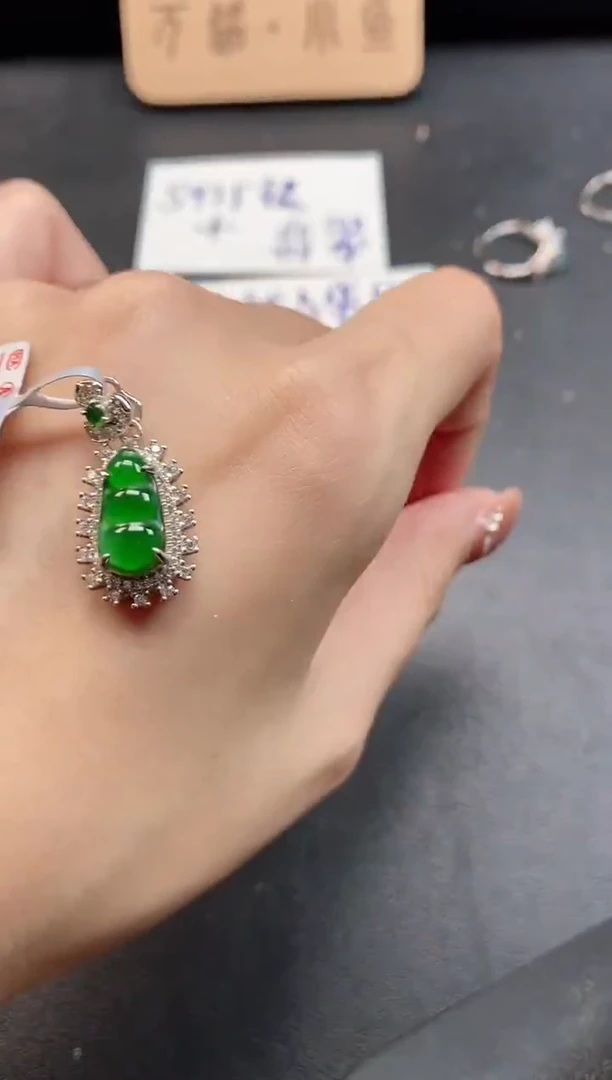 银S925镶嵌戒指翡翠51511