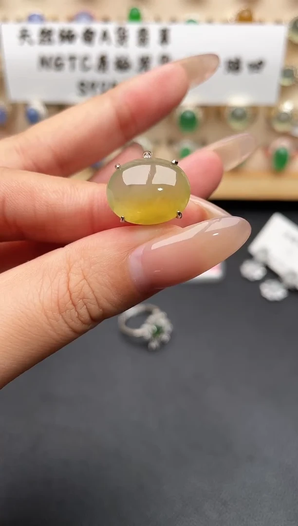 银S925镶嵌戒指翡翠一物一证一礼盒