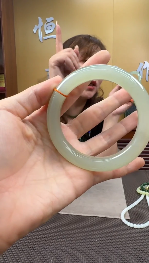 和田玉未镶嵌颈饰手镯58