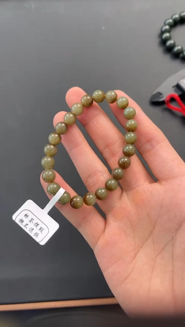 未镶嵌手串和田玉且末金山糖青白手串卡8微色差
