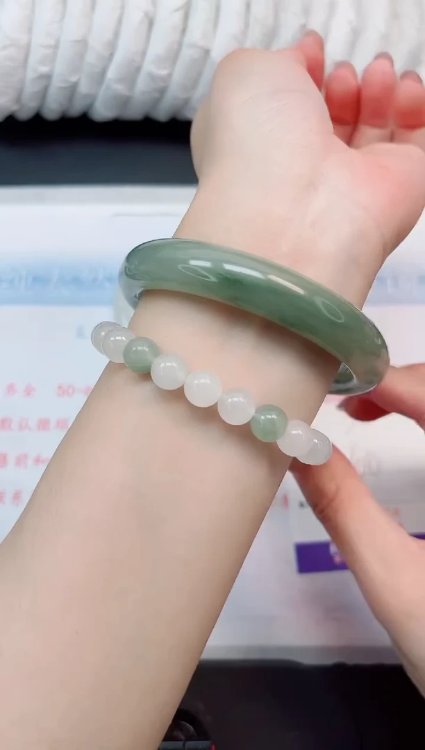 【闪购商品】石英质玉手镯未镶嵌322-60