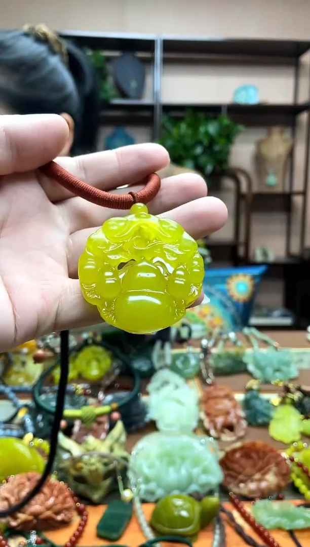 未镶嵌岫玉吊坠·
