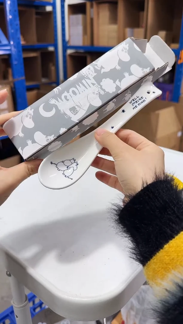 【闪购商品】瓷片姆明蓝白冒险餐勺