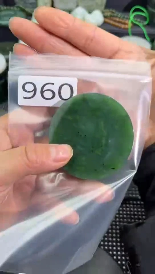 未镶嵌和田玉珠宝半成品镯芯