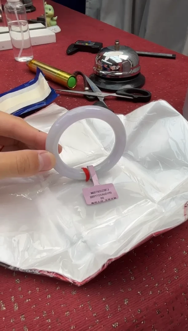 未镶嵌手镯翡翠翡翠手镯2