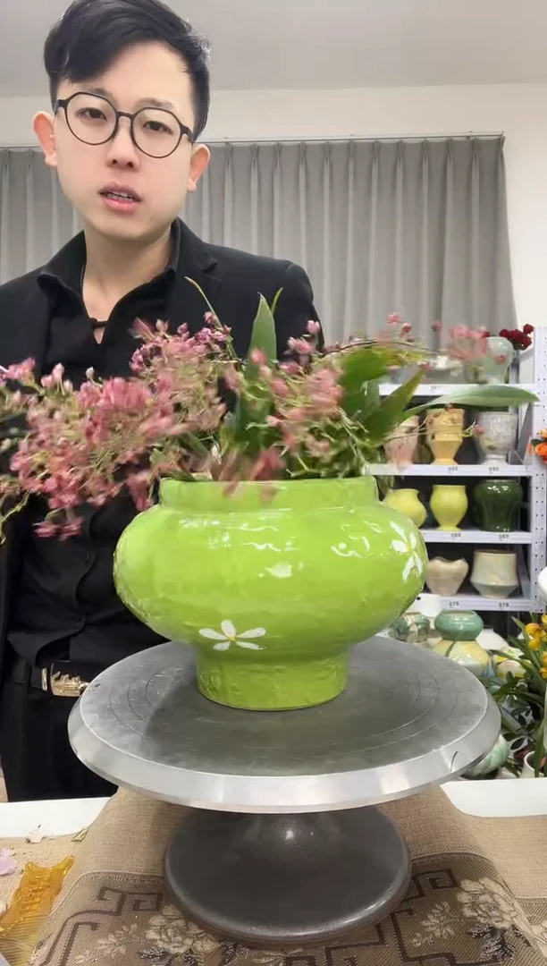 【1.4】花盆尺寸 高： 16 口：14