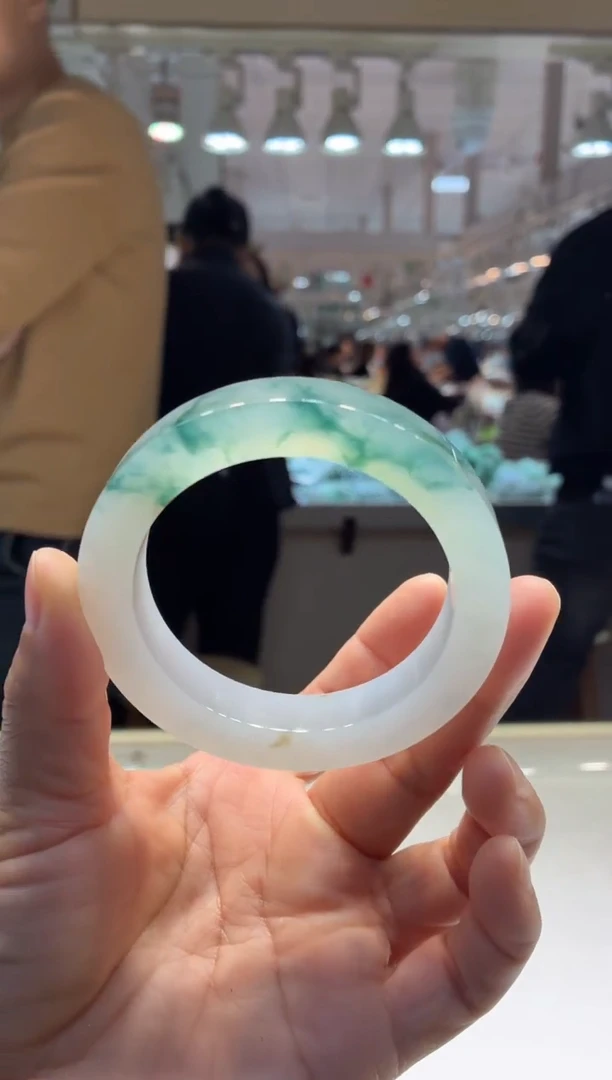 未镶嵌手镯定制翡翠57-60参考价中大万定金一万