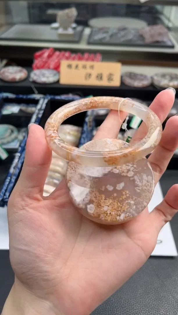 石英质玉手镯未镶嵌64圈口（不退不换）6245177