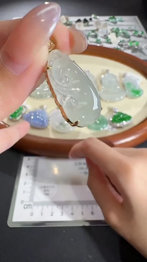 吊坠(不含链)18K金镶嵌翡翠【源头工厂】钻石镶嵌