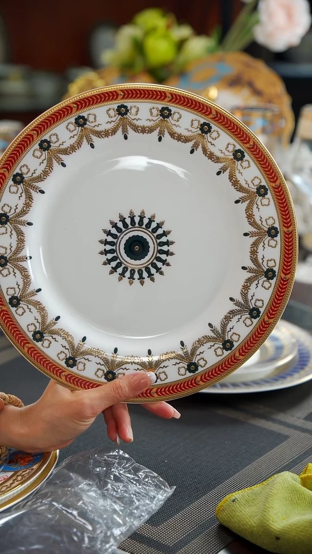 瓷片10.5英寸平盘1个