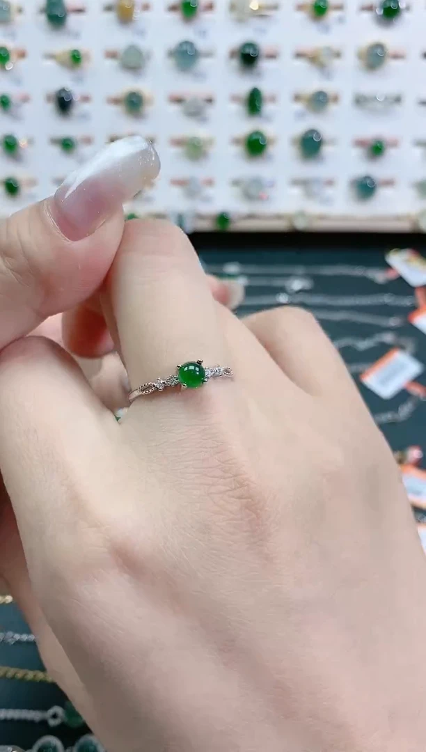 翡翠戒指银S925镶嵌天然翡翠