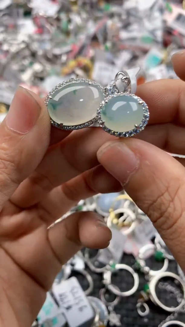 银S925镶嵌戒指翡翠888               6