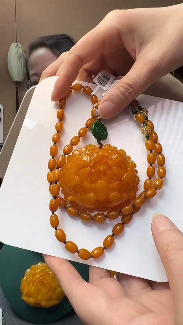 未镶嵌吊坠(赠链)琥珀蜜蜡牡丹花套装